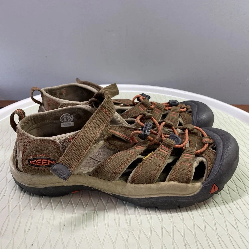 KEEN Water‎ Shoes Sandals H2O Kids Youth Size 5 Brown Orange Fabric